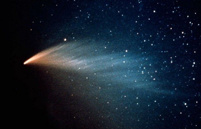 25 самых впечатляющих комет, которые появлялись на земном небосклоне (23 фото)