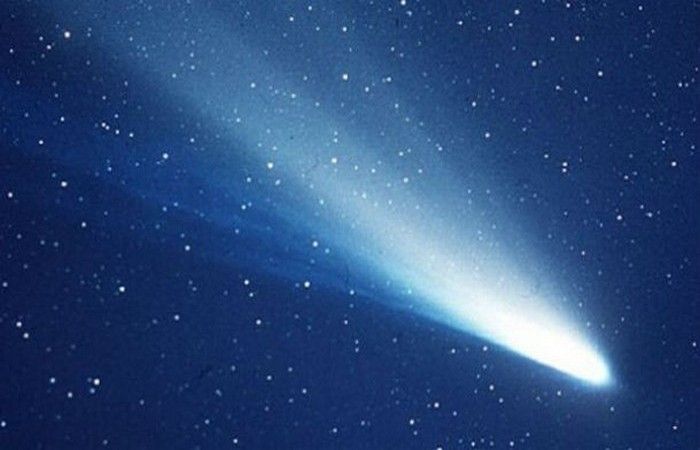 25 самых впечатляющих комет, которые появлялись на земном небосклоне (23 фото)