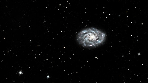 Спиральная галактика NGC 3810 в созвездии Льва